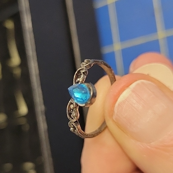 Turquoise Faux Stone Dark Silver Tone Ring Size 6 - Picture 1 of 3